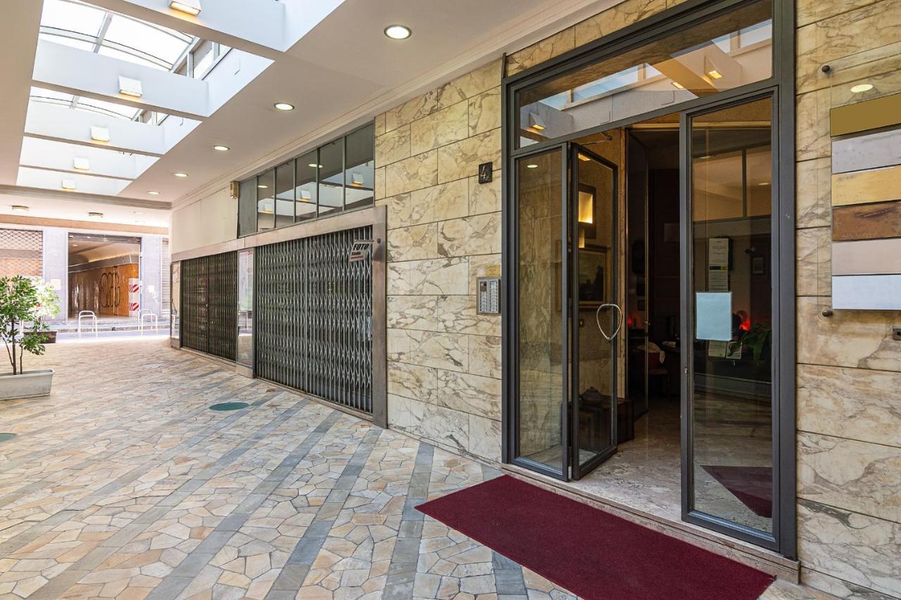 Classbnb - Two Apartments 400 Meters From The Duomo Μιλάνο Εξωτερικό φωτογραφία